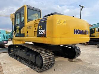 صورة ل حفارات 2023 كوماتسو PC220-8