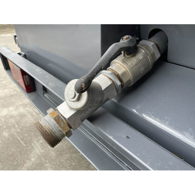 2011 Atlas-Copco XAVS 307 CD-41480382
