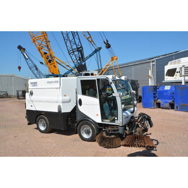 2017 Bucher CITYCAT 2020-41480953