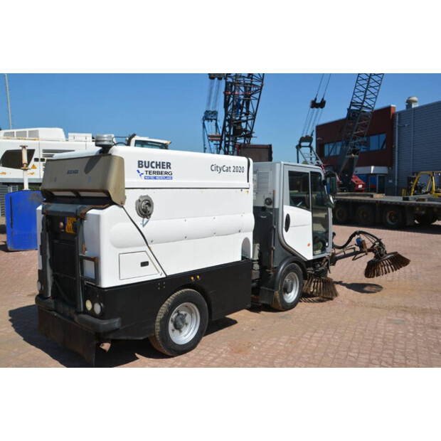 2017 Bucher CITYCAT 2020-41480954
