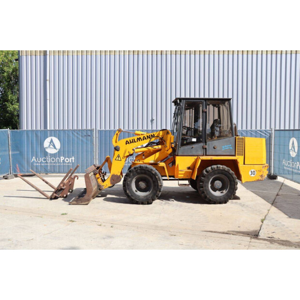 1996 Ahlmann AZ6-41481184