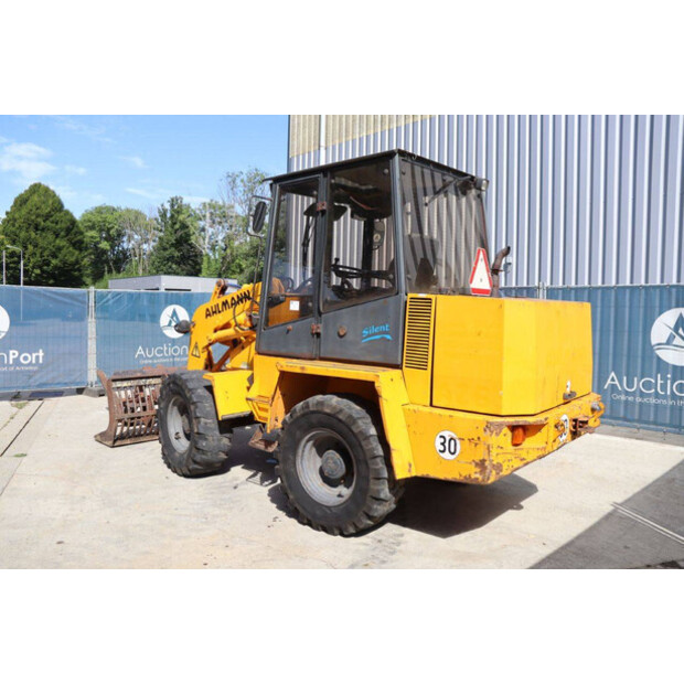 1996 Ahlmann AZ6-41481186