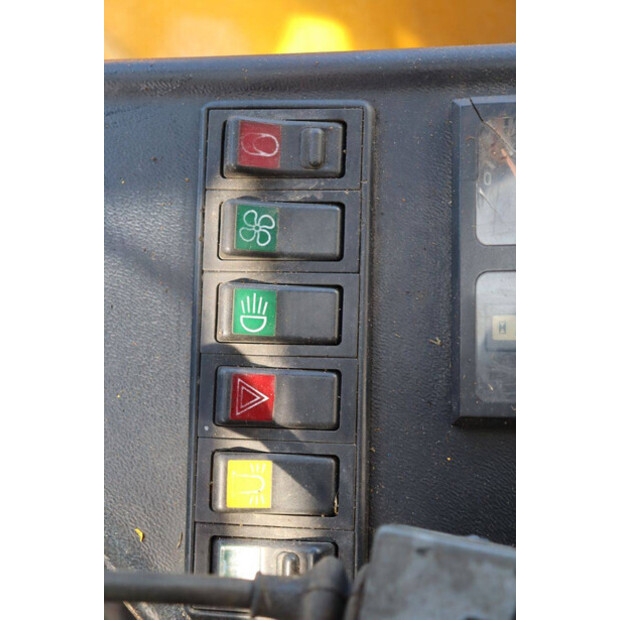1996 Ahlmann AZ6-41481216