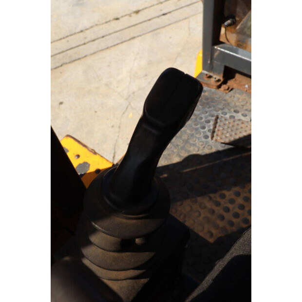 1996 Ahlmann AZ6-41481222