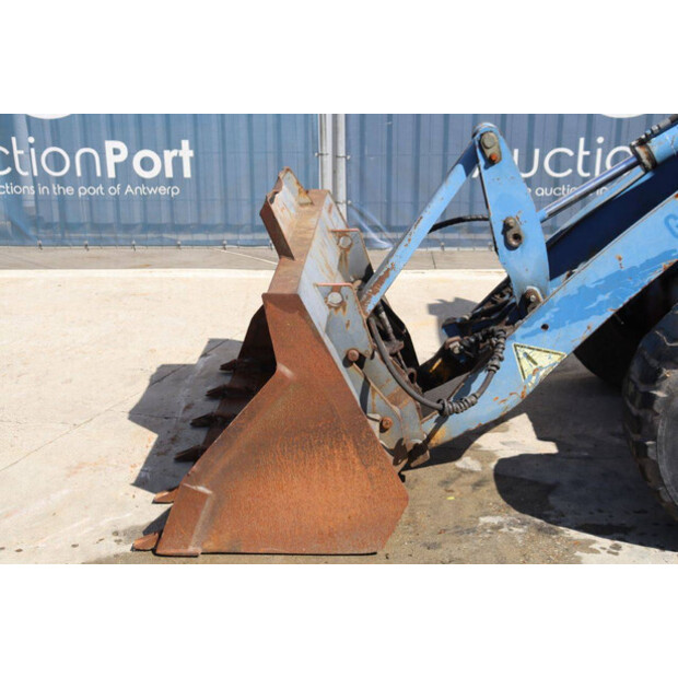 2002 Fiat Hitachi FW80-41481282