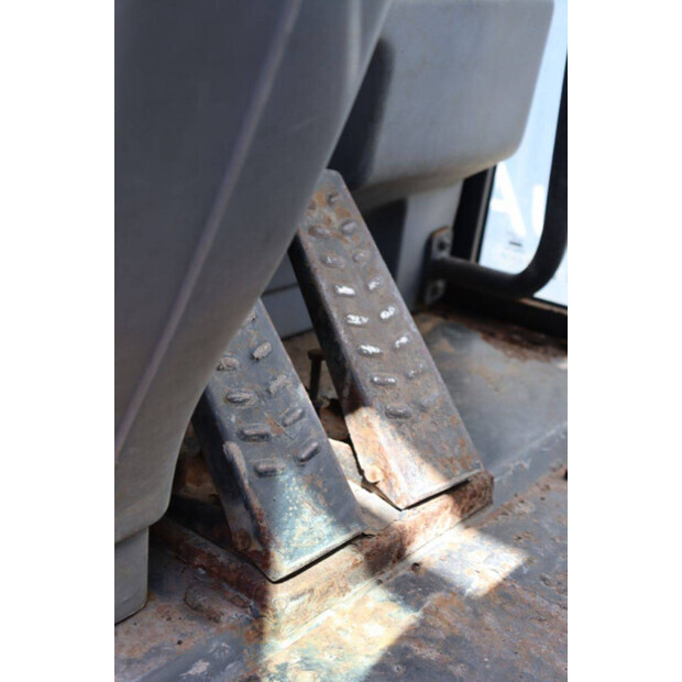 2002 Fiat Hitachi FW80-41481297