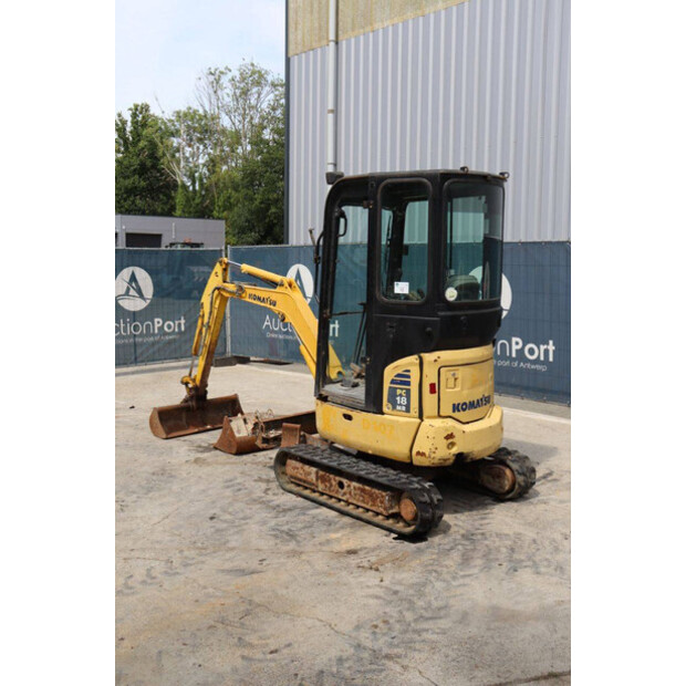 2001 كوماتسو PC18MR-41481549