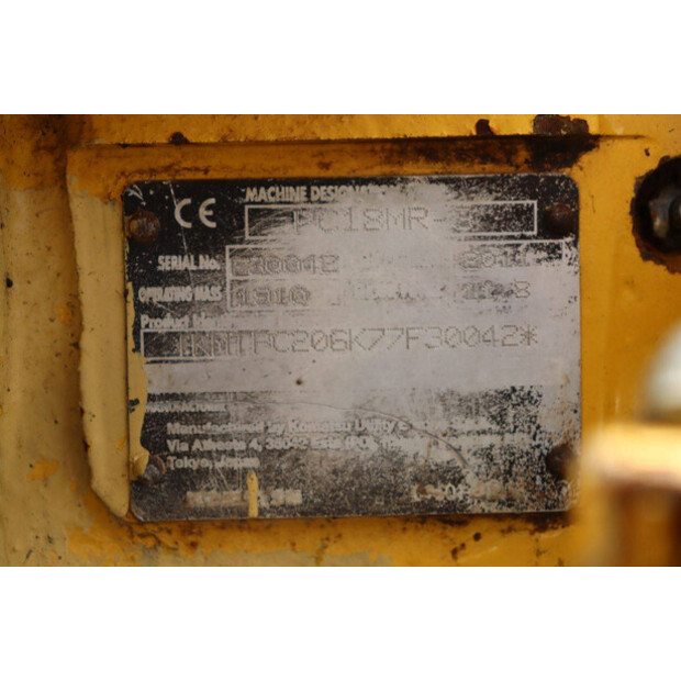 2001 كوماتسو PC18MR-41481577
