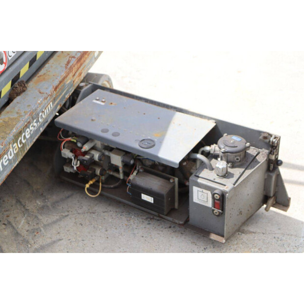 2014 SkyJack SJ III - 3219-41481798