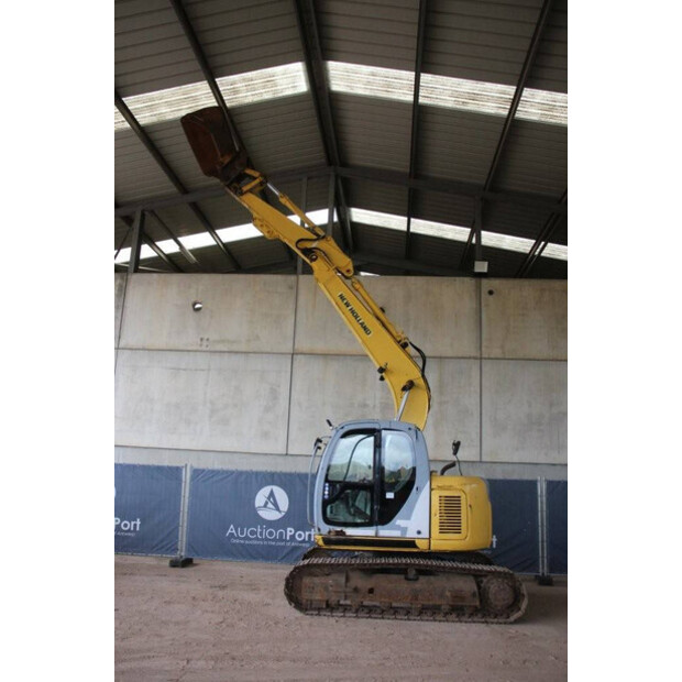 2010 New Holland E115SR-41483596