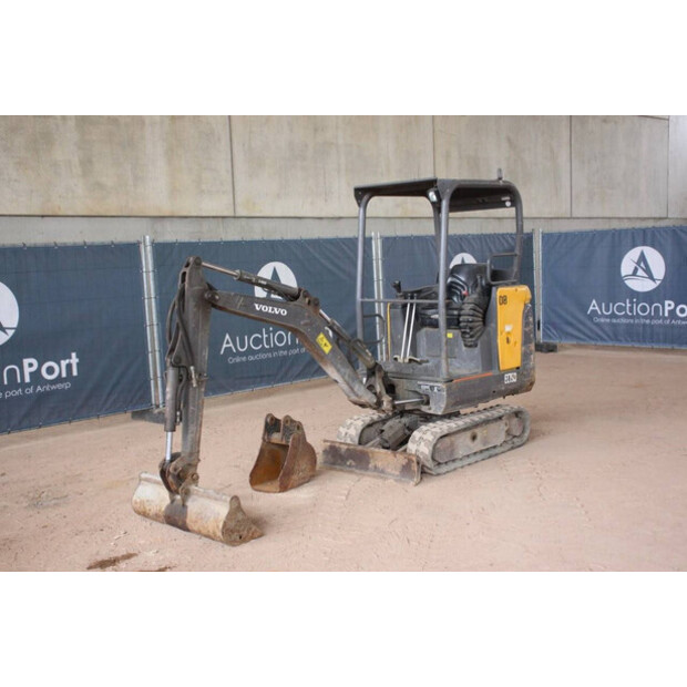 2018 Volvo EC15D-41483671