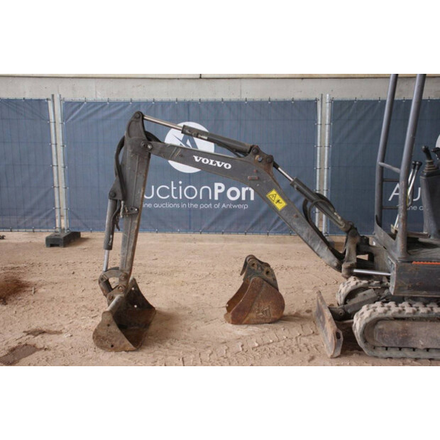 2018 Volvo EC15D-41483672
