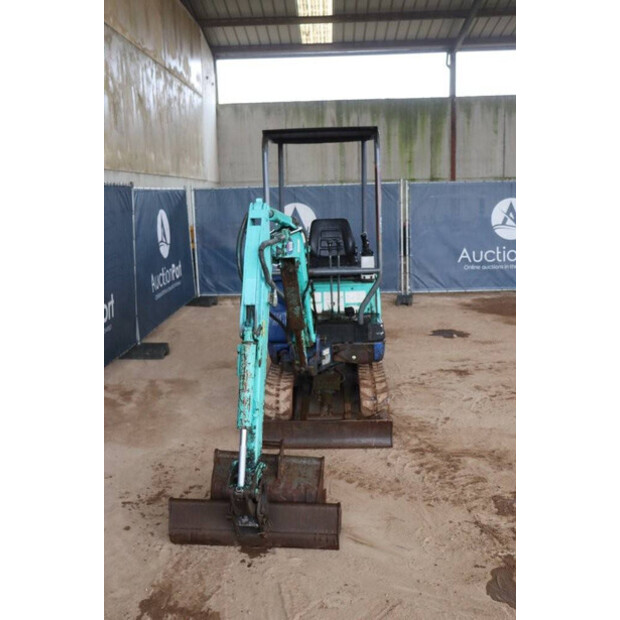 2004 اهيمر 15 NX-41483909