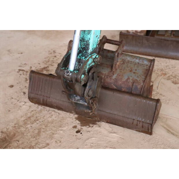 2004 اهيمر 15 NX-41483919