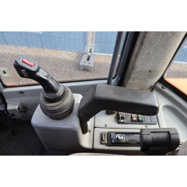 2003 SCHAEFF SKL 834-41484372