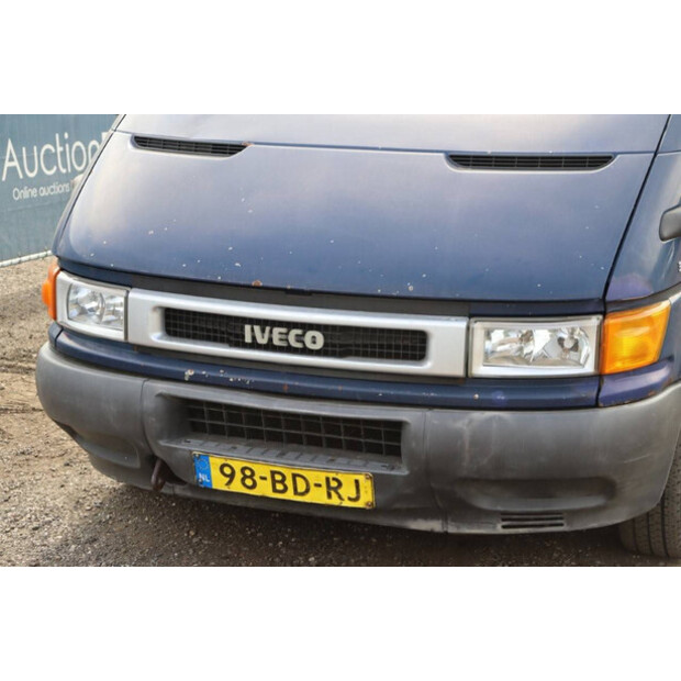 2002 ايفكو 35C13-41484575