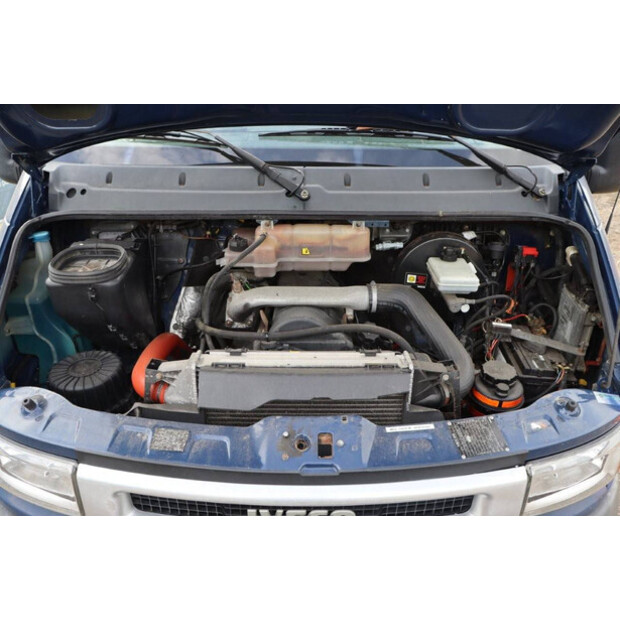 2002 ايفكو 35C13-41484614