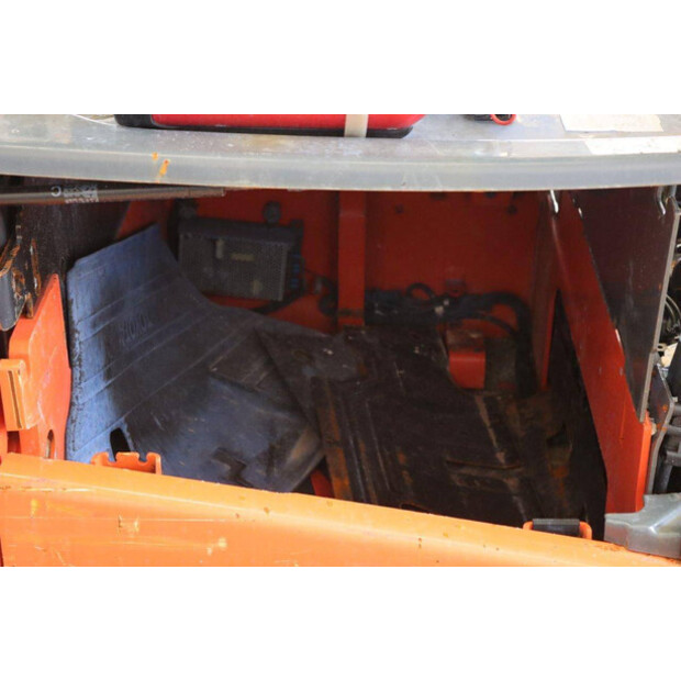 Toyota 8FBEK18T-41484944