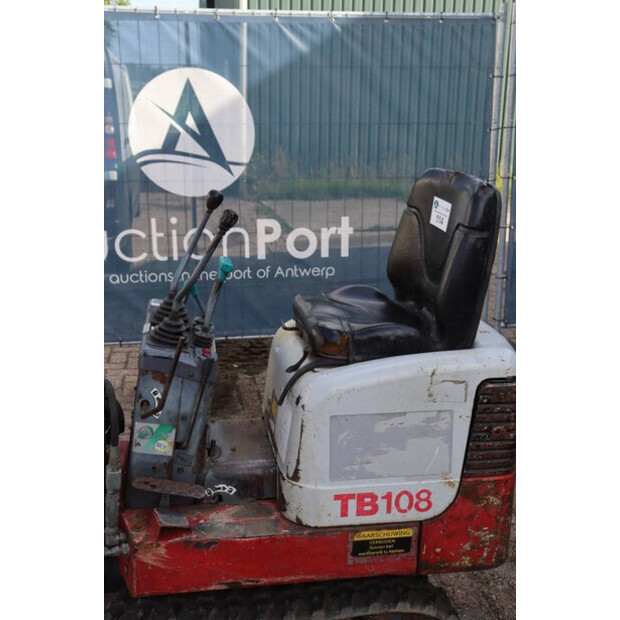 2006 تاكوتشي TB108-41485186