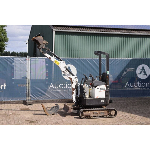2016 BOBCAT E10-41485496