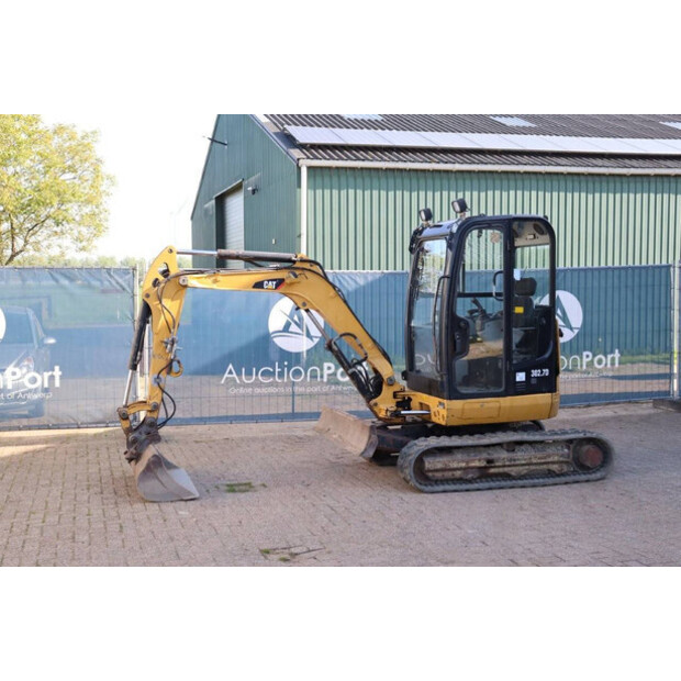 2012 Caterpillar 302.7D-41485582