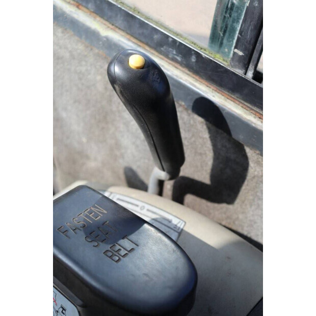 2004 بوبكات 337-41485835