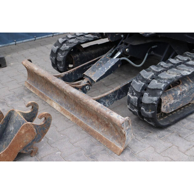 2022 YANMAR SV26-41486304