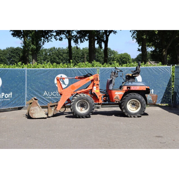 2011 KUBOTA R520NH-41486433