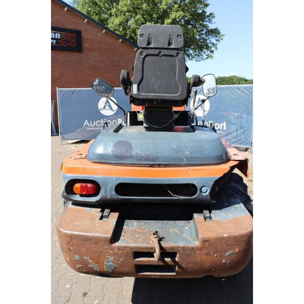 2011 KUBOTA R520NH-41486436