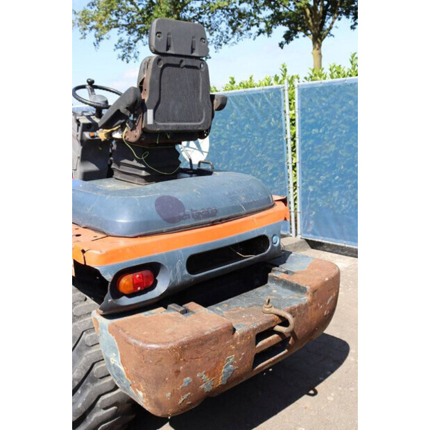 2011 KUBOTA R520NH-41486450