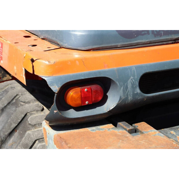 2011 KUBOTA R520NH-41486451