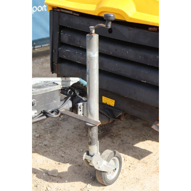 2006 Atlas-Copco XAS6700 PE-41487014