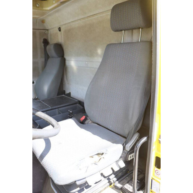 1998 مان 12 LL-41487707