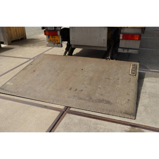 1998 مان 12 LL-41487728