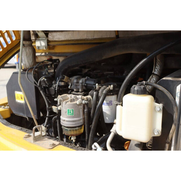 2019 Komatsu PC80MR-41487821