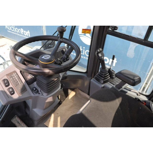 2020 Volvo L30G-41487878