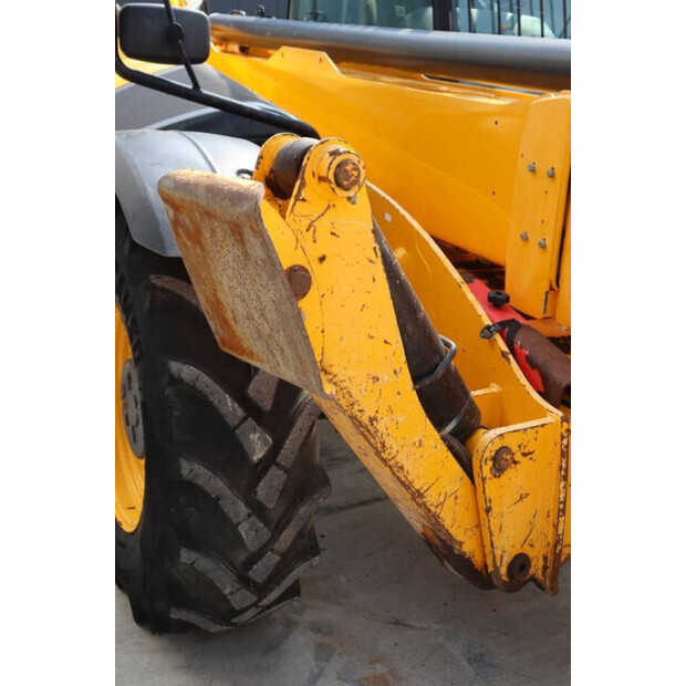 2017 JCB 535-125-41487942