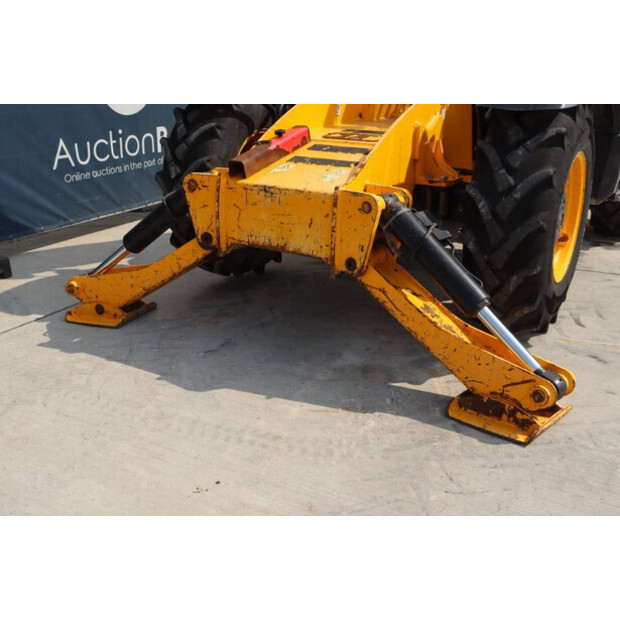2017 JCB 535-125-41487977
