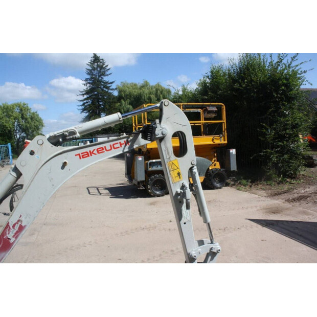 2018 TAKEUCHI TB216-41488280