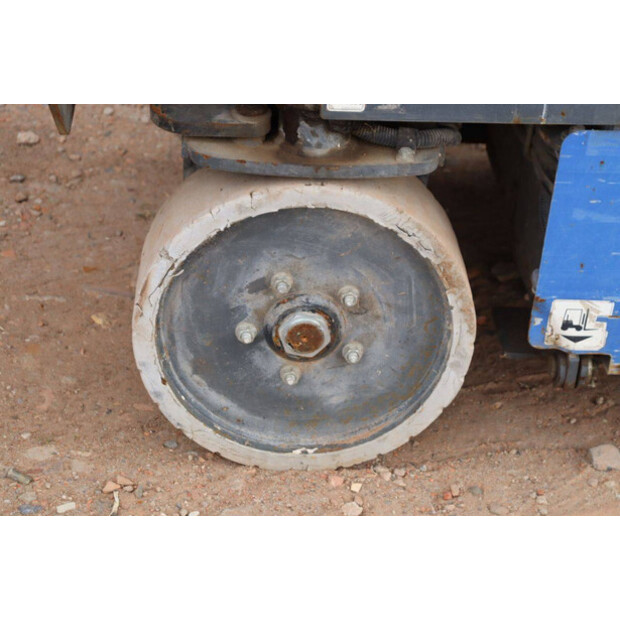 2012 ايتشي SV08CNL-41488977