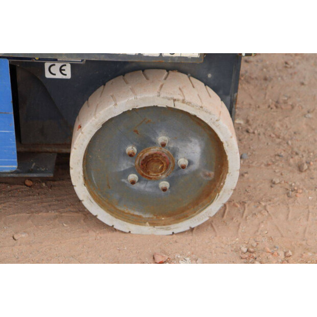 2012 ايتشي SV08CNL-41488978
