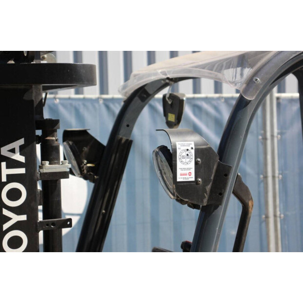 Toyota Traigo 15-41489274