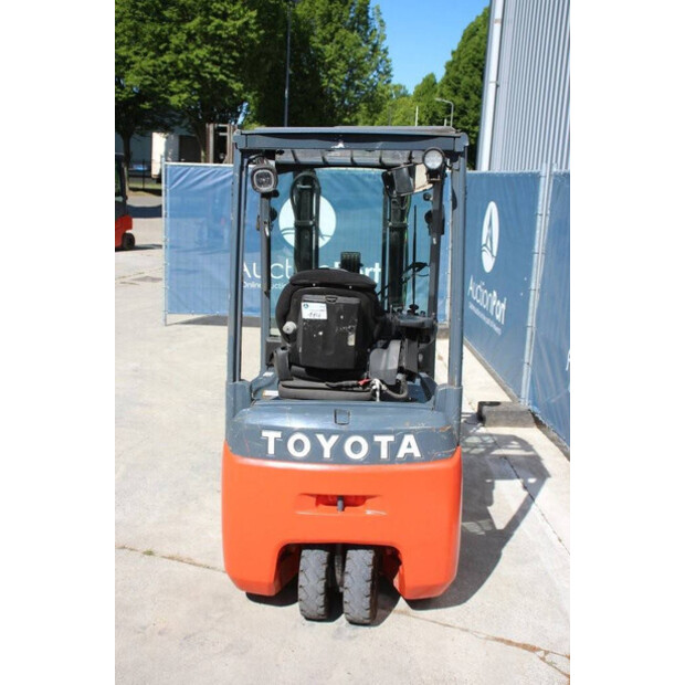 2018 Toyota 8FBEK16T-41489353