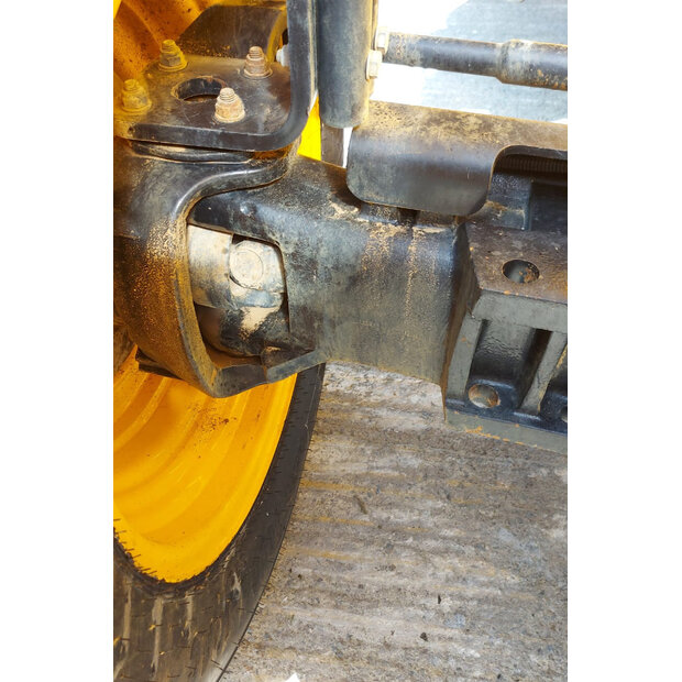 2020 JCB 540-140-41497384
