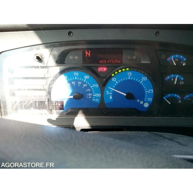 2002 Renault PREMIUM-41501830