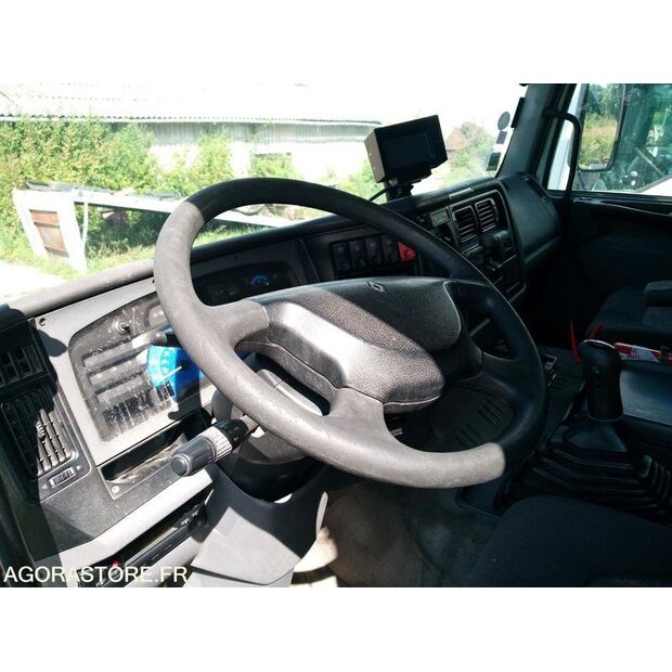 2002 Renault PREMIUM-41501832