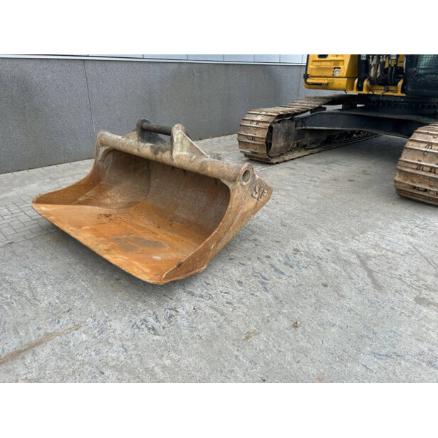 2017 Caterpillar 330FL-41502097