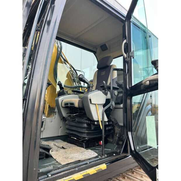 2017 Caterpillar 330FL-41502101