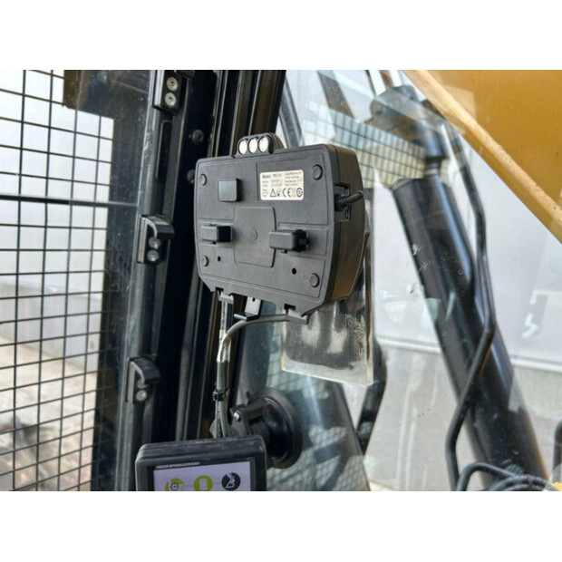 2017 Caterpillar 330FL-41502105