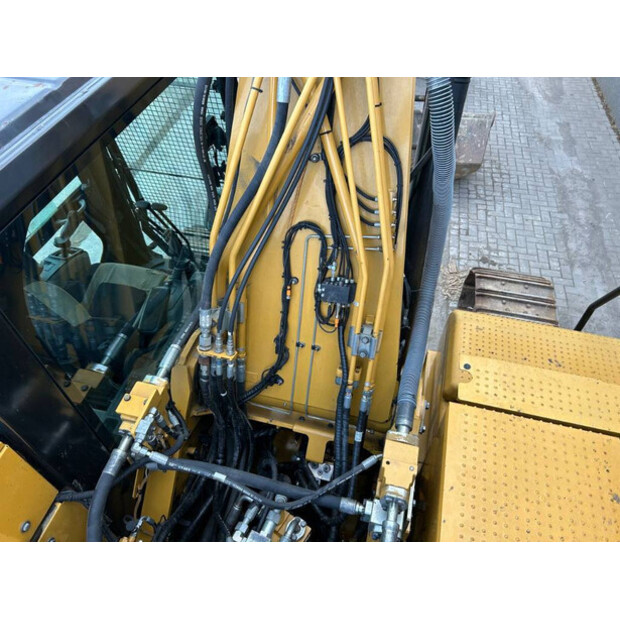 2017 Caterpillar 330FL-41502122